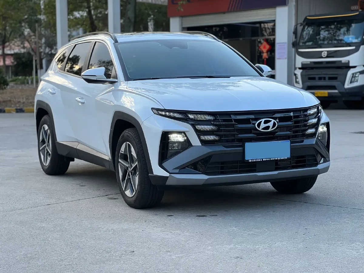 2025 Hyundai Tucson 1.5T 200HP L4 8AT,autocango,china used car exporter,china ev exporter,chinese used car exporter,chinese used ev exporter