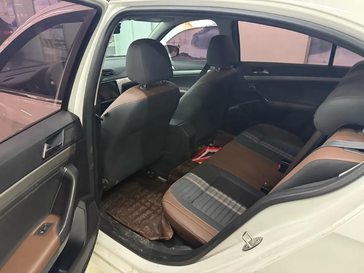 2019 Citroen C4L 1.2T 136HP L3 6AT,autocango,china used car exporter,china ev exporter,chinese used car exporter,chinese used ev exporter