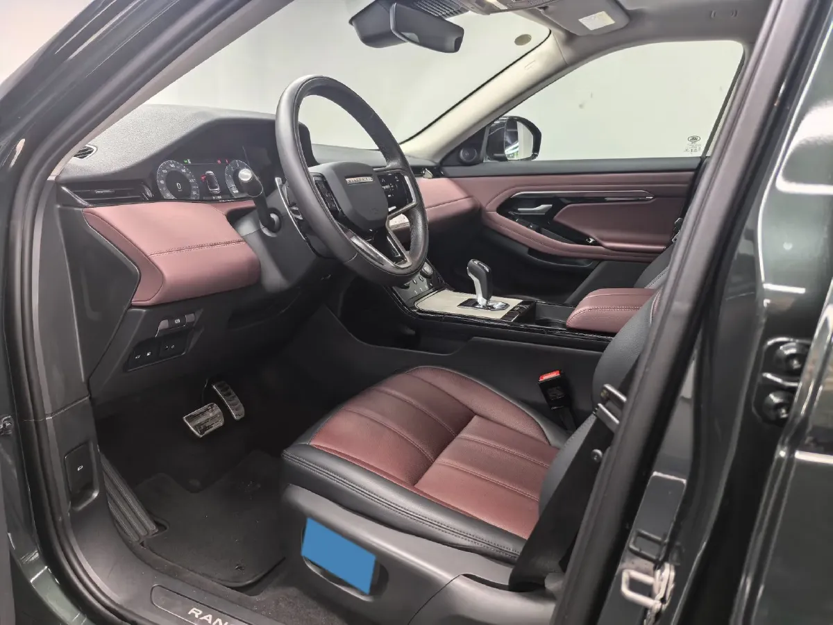 2023 Land Rover Range Rover Evoque 1.5T 200HP L3 8AT PHEV 15.5KWH,autocango,china used car exporter,china ev exporter,chinese used car exporter,chinese used ev exporter