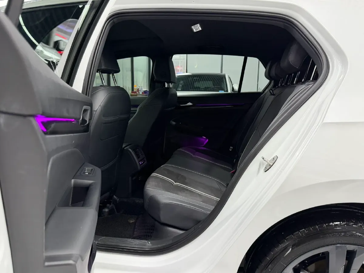 2023 Volkswagen Golf 1.4T 150HP L4 7DCT,autocango,china used car exporter,china ev exporter,chinese used car exporter,chinese used ev exporter