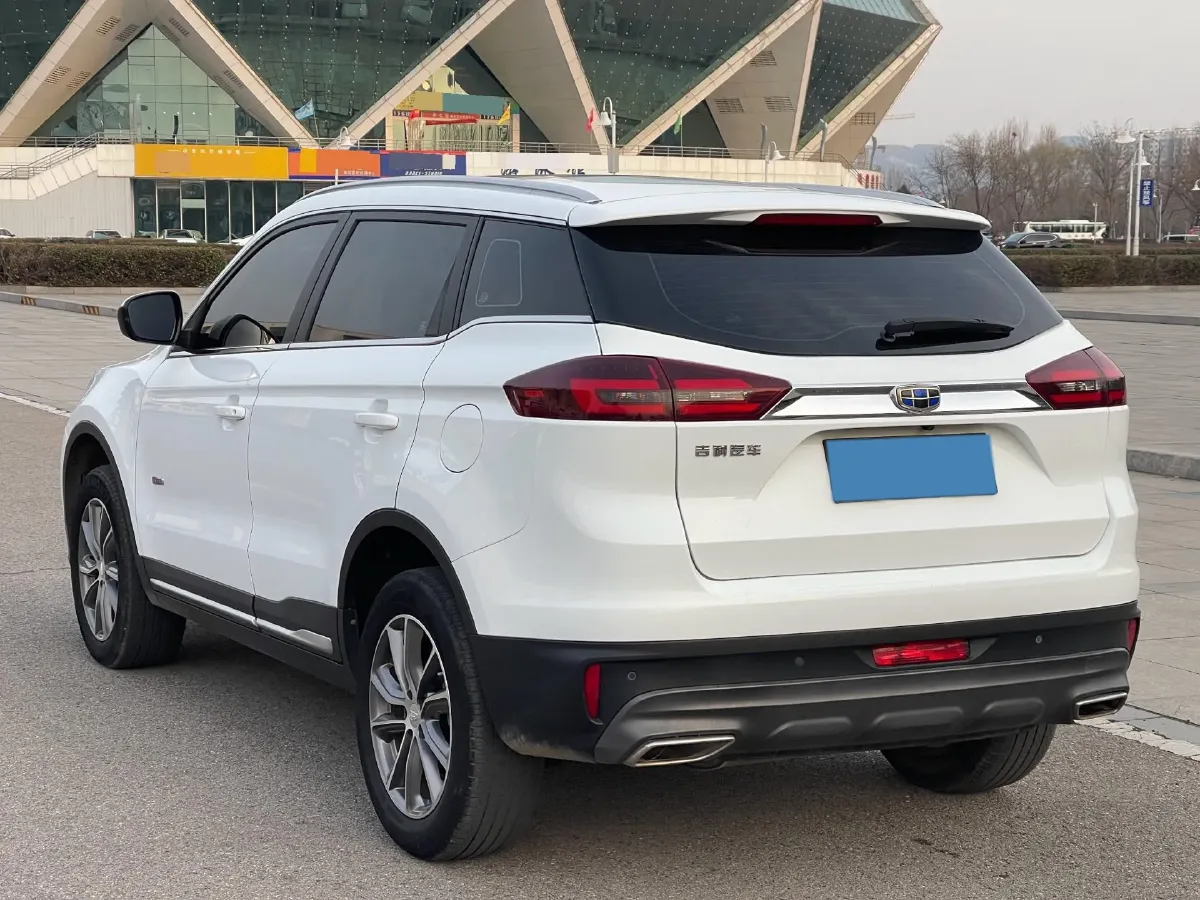 2020 Roewe i6 1.5T 169HP L4 7DCT,autocango,china used car exporter,china ev exporter,chinese used car exporter,chinese used ev exporter