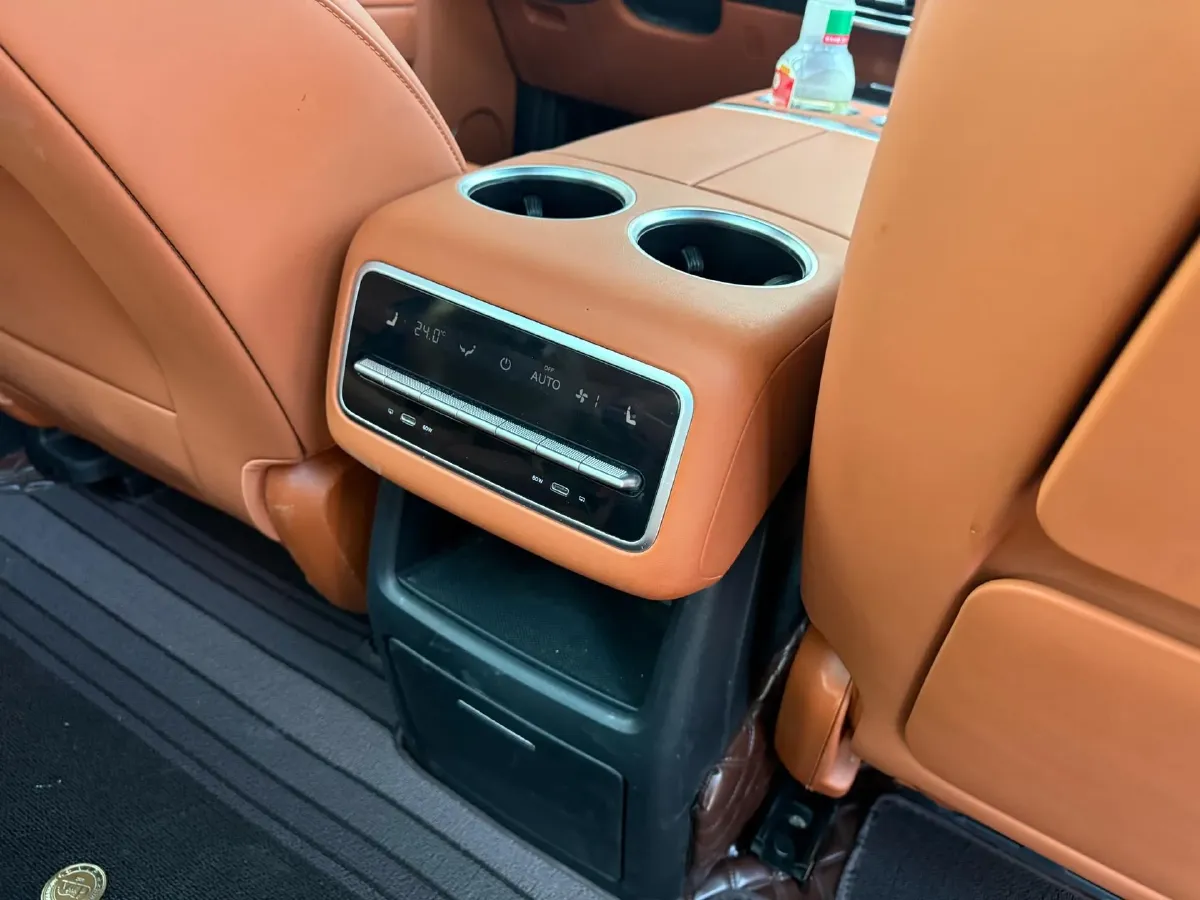 2023 Li L7 Range Extended 154HP REEV 40.9KWH,autocango,china used car exporter,china ev exporter,chinese used car exporter,chinese used ev exporter