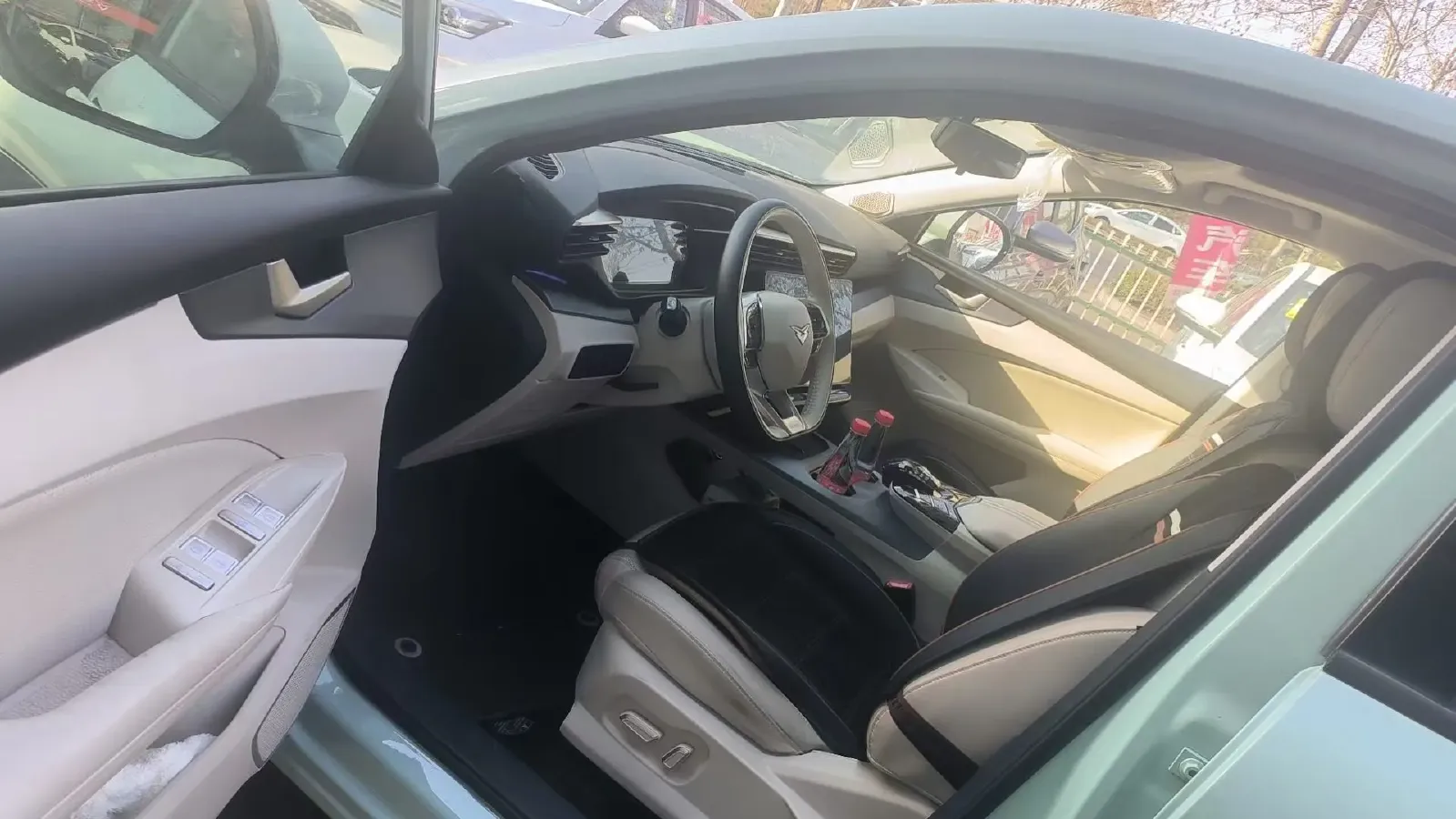 2024 KaiYi KunLun 1.5T 139HP L4 E-CVT PHEV 22.48KWH,autocango,china used car exporter,china ev exporter,chinese used car exporter,chinese used ev exporter