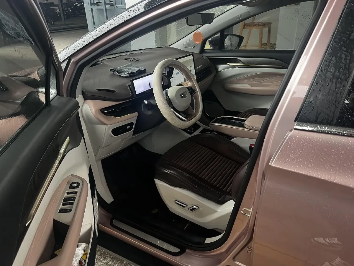 2022 Ruichi Auto ED71 BEV 60.152KWH,autocango,china used car exporter,china ev exporter,chinese used car exporter,chinese used ev exporter