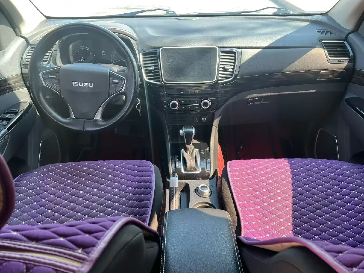 2023 Isuzu LingTuo 2.5T 150HP L4 8AT,autocango,china used car exporter,china ev exporter,chinese used car exporter,chinese used ev exporter