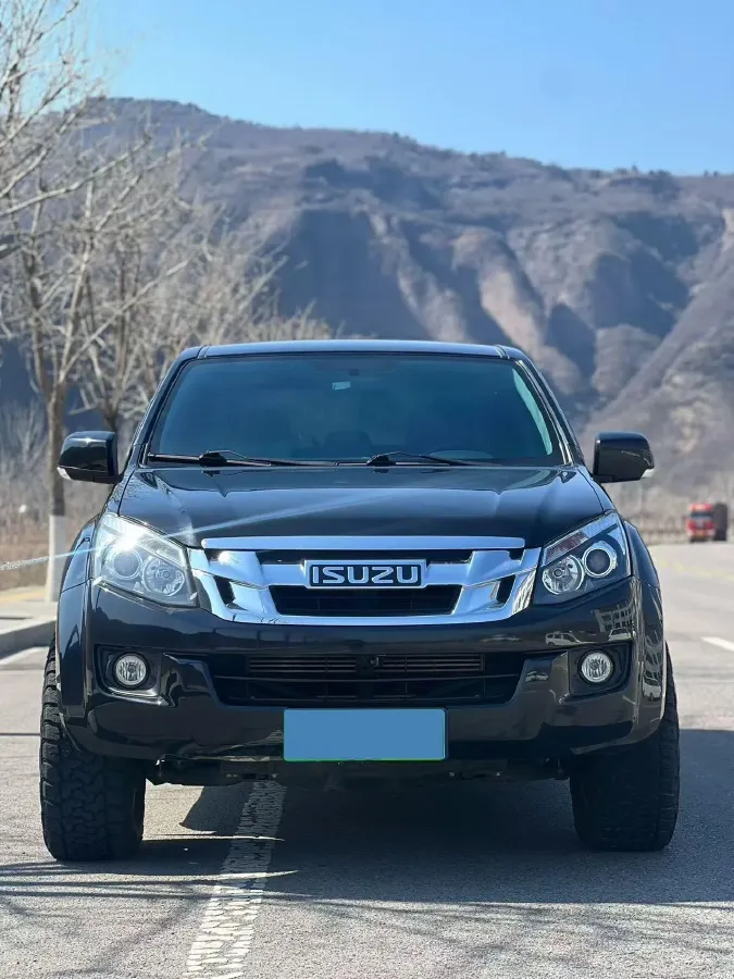 2023 Isuzu LingTuo 2.5T 150HP L4 8AT,autocango,china used car exporter,china ev exporter,chinese used car exporter,chinese used ev exporter