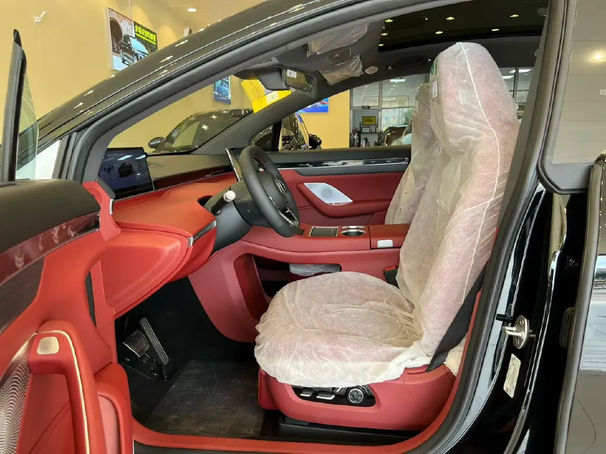 2026 Luxeed R7 REEV 156HP REEV,autocango,china used car exporter,china ev exporter,chinese used car exporter,chinese used ev exporter