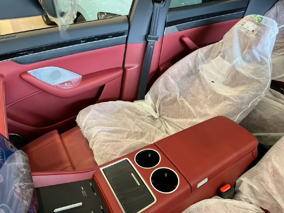 2026 Luxeed R7 REEV 156HP REEV,autocango,china used car exporter,china ev exporter,chinese used car exporter,chinese used ev exporter