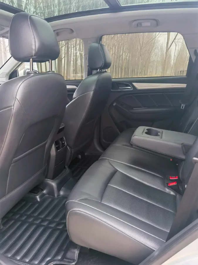 2017 Roewe RX5 BEV 48.3KWH,autocango,china used car exporter,china ev exporter,chinese used car exporter,chinese used ev exporter