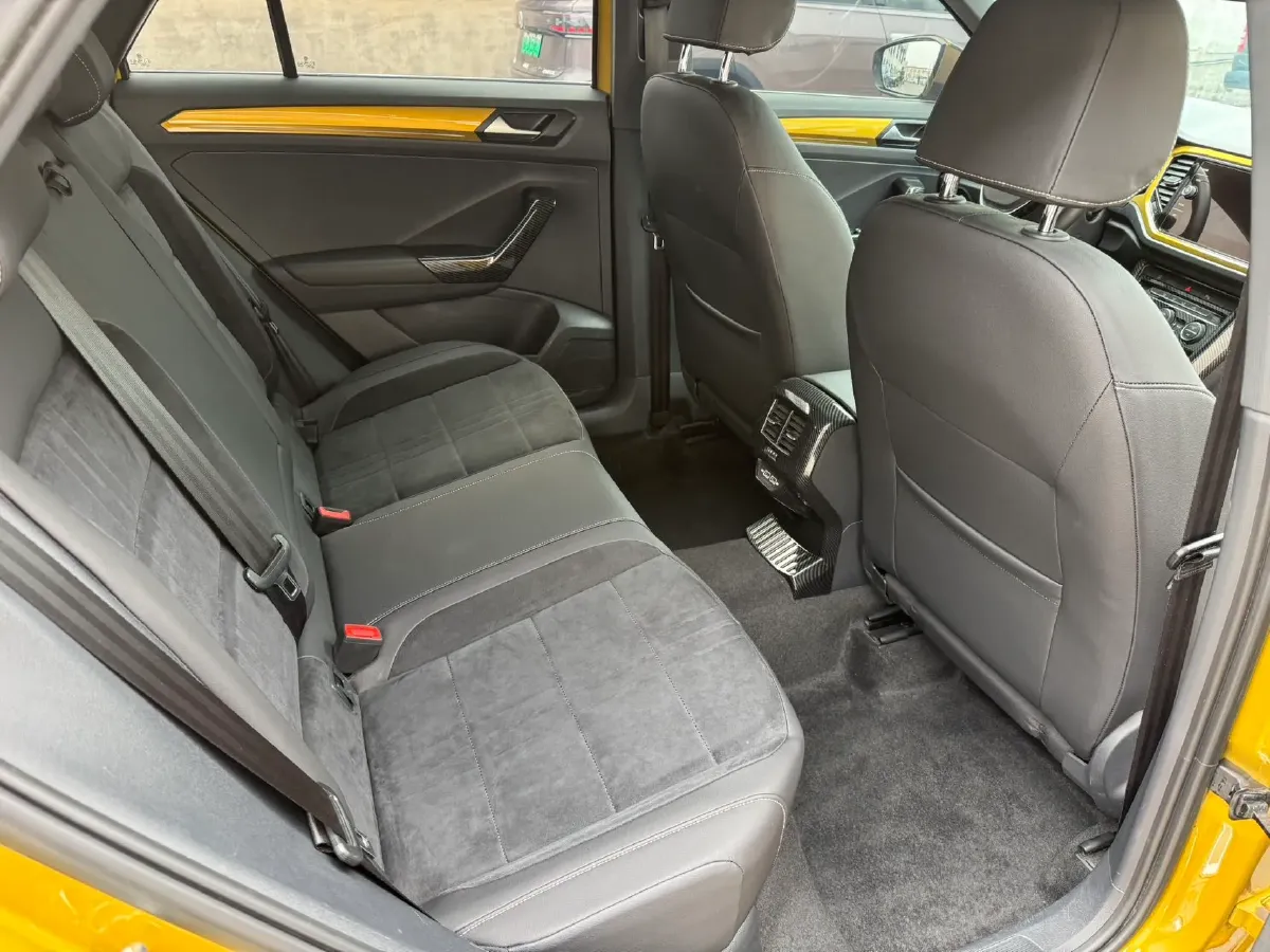 2018 Jeep Renegade 2.0L 155HP L4 9AT,autocango,china used car exporter,china ev exporter,chinese used car exporter,chinese used ev exporter