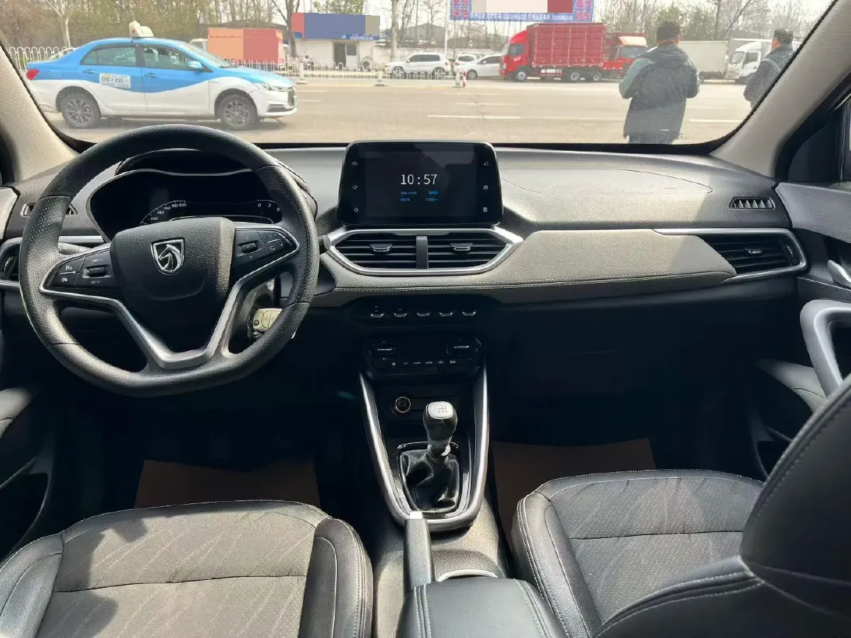 2017 BaoJun 510 1.5L 112HP L4 6MT,autocango,china used car exporter,china ev exporter,chinese used car exporter,chinese used ev exporter