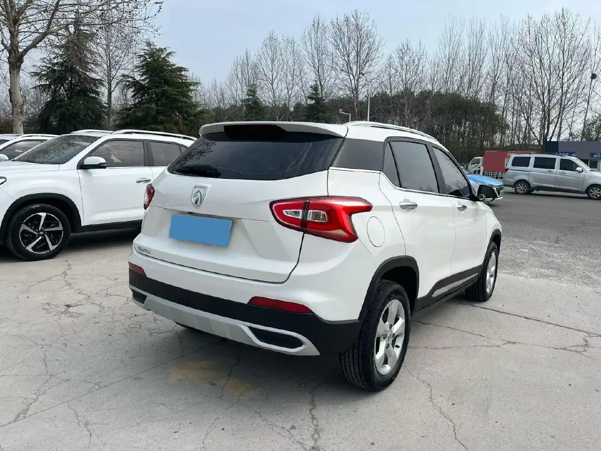 2017 BaoJun 510 1.5L 112HP L4 6MT,autocango,china used car exporter,china ev exporter,chinese used car exporter,chinese used ev exporter