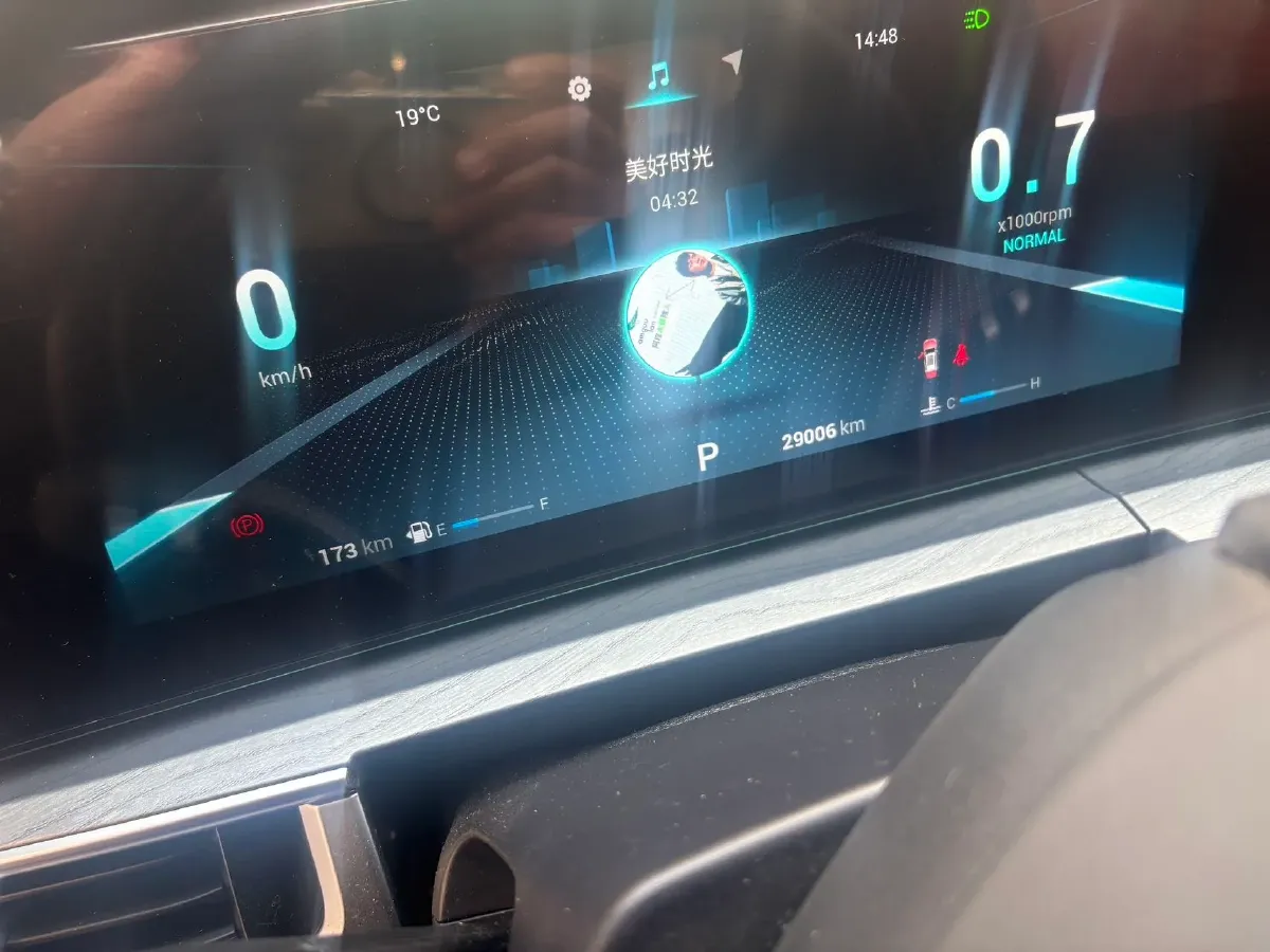 2024 Chery Tiggo 8 PRO 1.6T 197HP L4 7DCT,autocango,china used car exporter,china ev exporter,chinese used car exporter,chinese used ev exporter