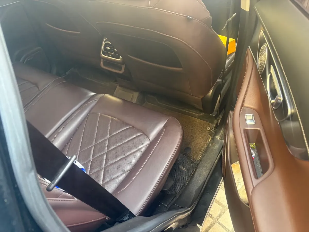 2024 Chery Tiggo 8 PRO 1.6T 197HP L4 7DCT,autocango,china used car exporter,china ev exporter,chinese used car exporter,chinese used ev exporter