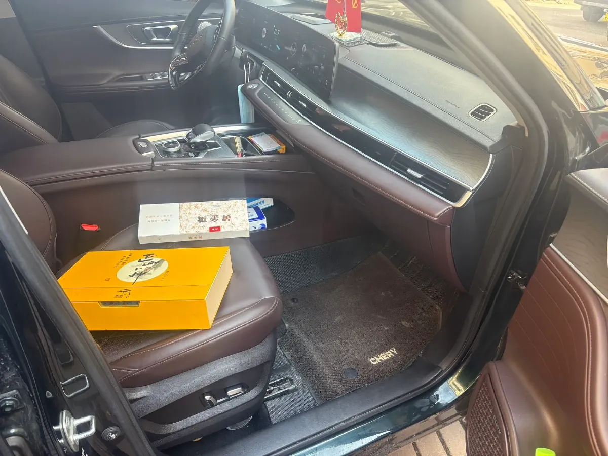 2024 Chery Tiggo 8 PRO 1.6T 197HP L4 7DCT,autocango,china used car exporter,china ev exporter,chinese used car exporter,chinese used ev exporter