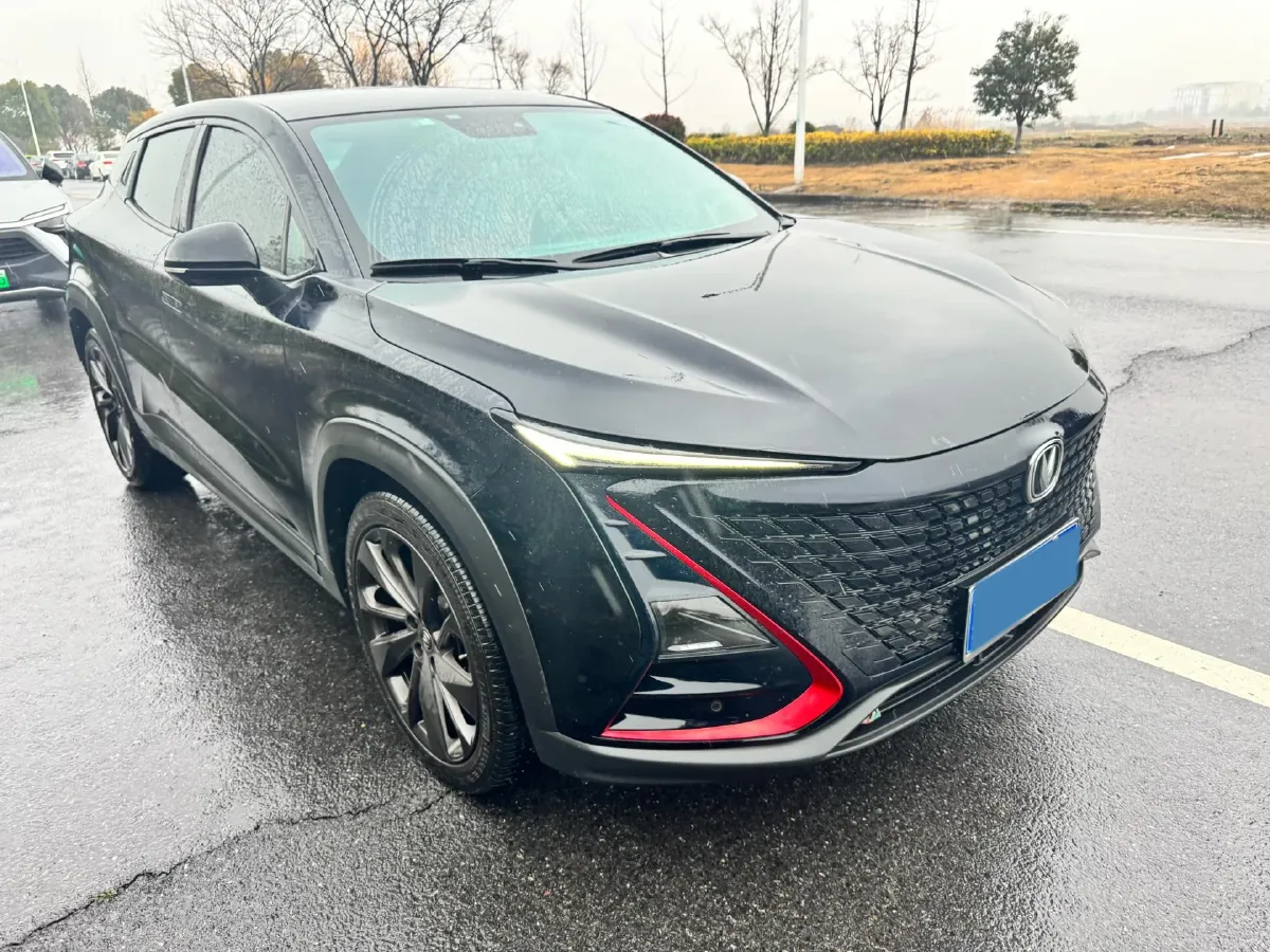 2021 ChangAn UNI-T 1.5T 180HP L4 7DCT,autocango,china used car exporter,china ev exporter,chinese used car exporter,chinese used ev exporter