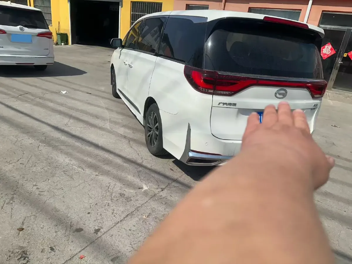 2021 GAC Trumpchi M8 2.0T 252HP L4 8AT,autocango,china used car exporter,china ev exporter,chinese used car exporter,chinese used ev exporter