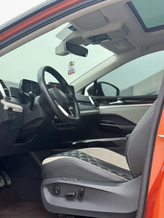 2021 Volkswagen ID.6 Crozz BEV 84.8KWH,autocango,china used car exporter,china ev exporter,chinese used car exporter,chinese used ev exporter