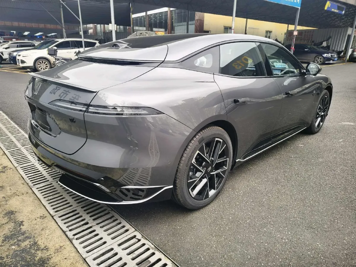 2025 Avatr 06 BEV,autocango,china used car exporter,china ev exporter,chinese used car exporter,chinese used ev exporter