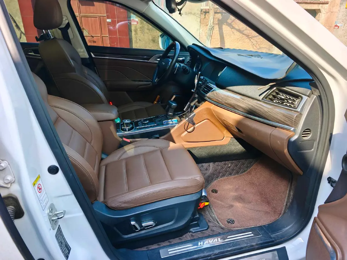 2017 Haval H7 2.0T 231HP L4 6DCT,autocango,china used car exporter,china ev exporter,chinese used car exporter,chinese used ev exporter