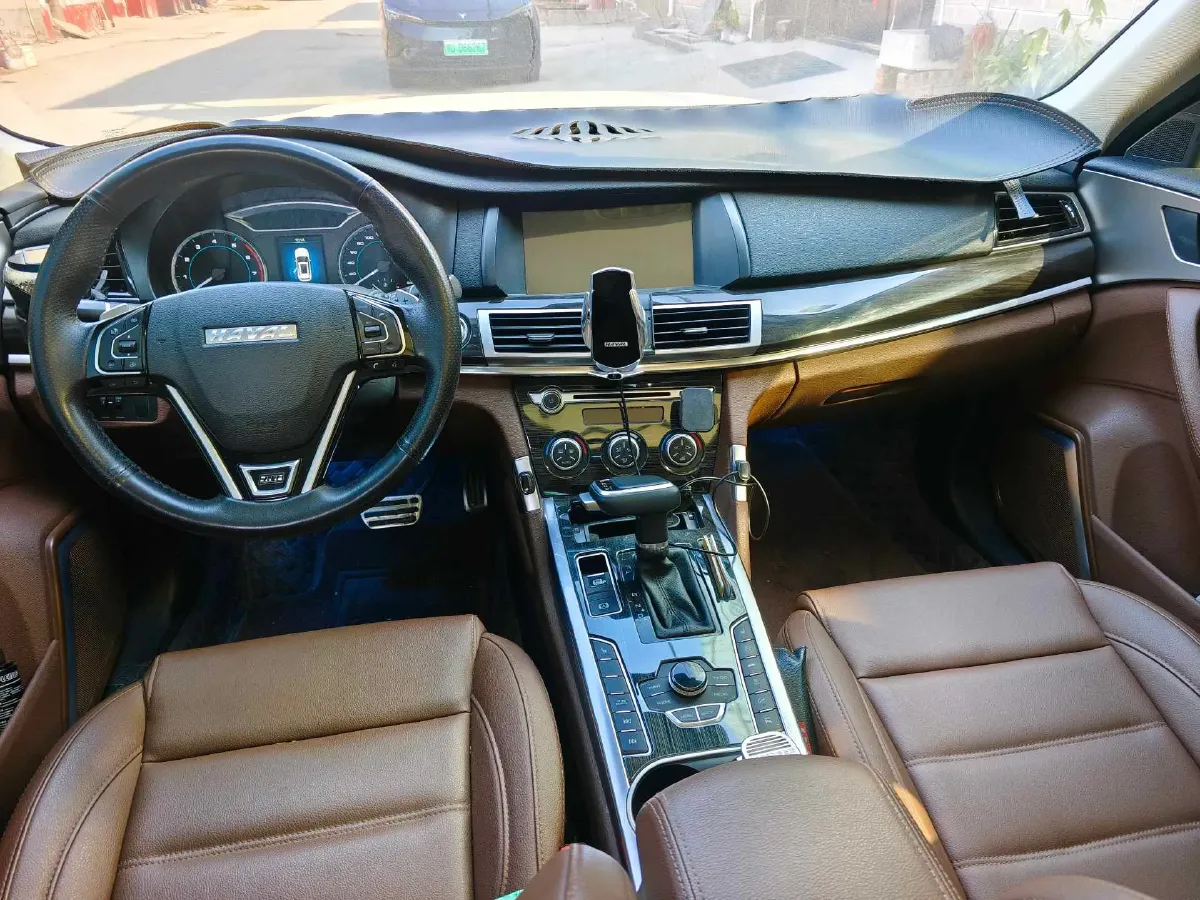 2017 Haval H7 2.0T 231HP L4 6DCT,autocango,china used car exporter,china ev exporter,chinese used car exporter,chinese used ev exporter