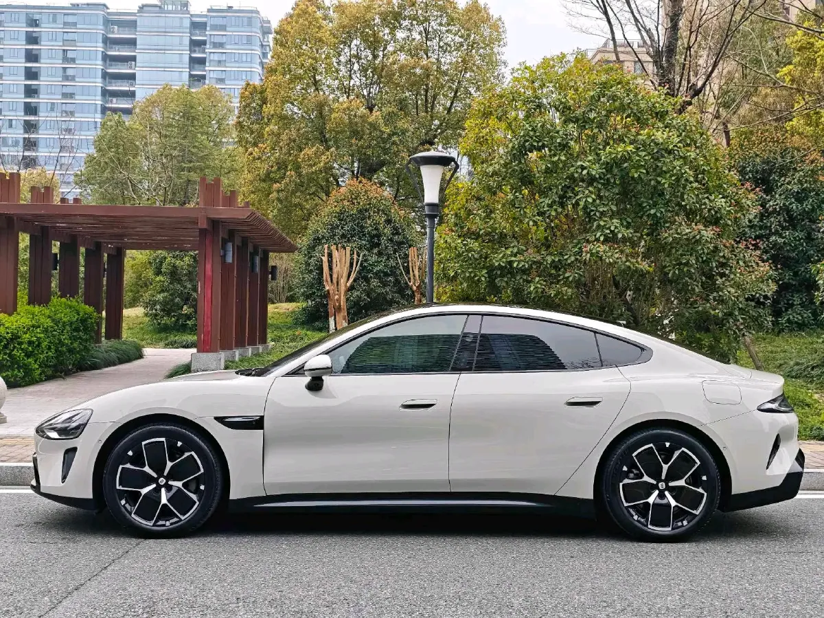 2024 MI SU7 BEV 73.6KWH,autocango,china used car exporter,china ev exporter,chinese used car exporter,chinese used ev exporter