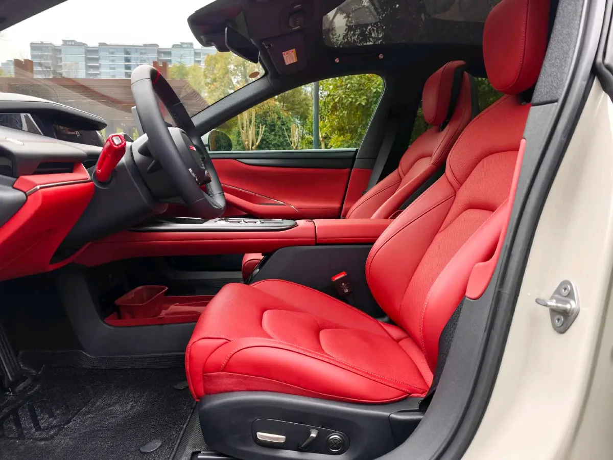 2024 MI SU7 BEV 73.6KWH,autocango,china used car exporter,china ev exporter,chinese used car exporter,chinese used ev exporter