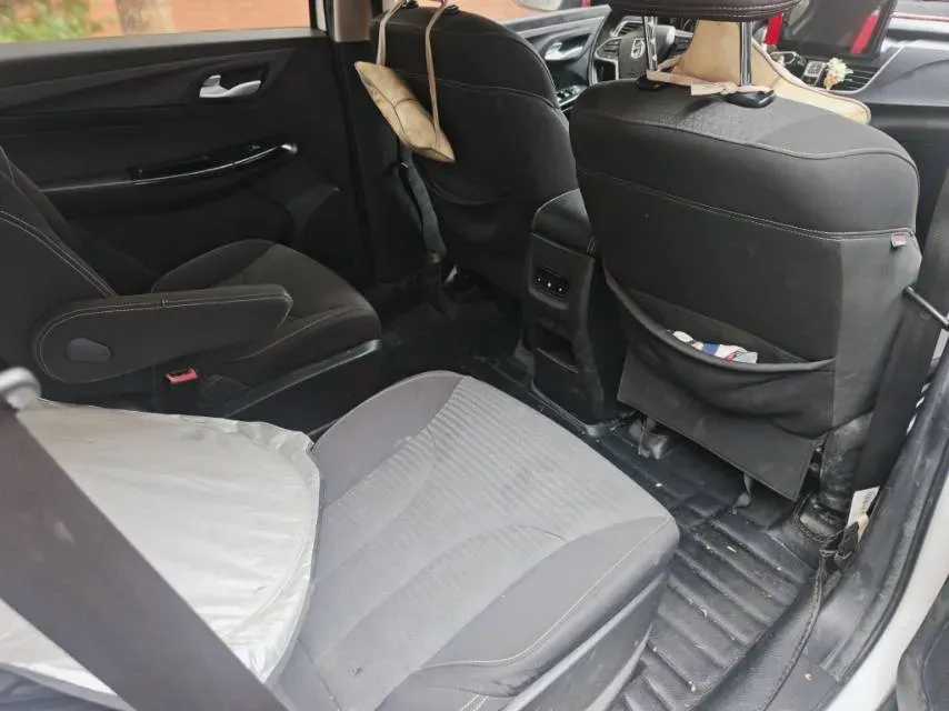 2017 BaoJun 730 1.5T 150HP L4 6MT,autocango,china used car exporter,china ev exporter,chinese used car exporter,chinese used ev exporter