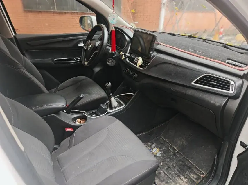 2017 BaoJun 730 1.5T 150HP L4 6MT,autocango,china used car exporter,china ev exporter,chinese used car exporter,chinese used ev exporter