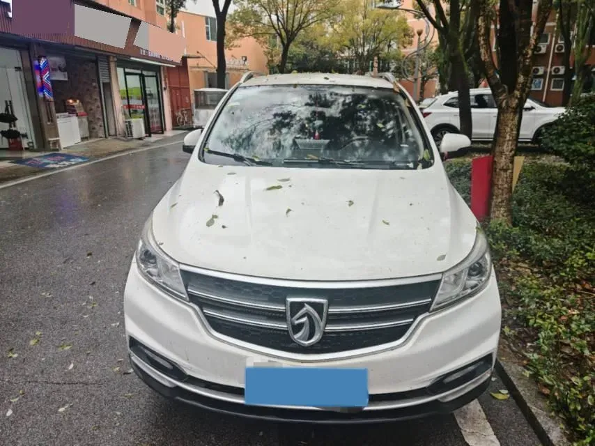 2017 BaoJun 730 1.5T 150HP L4 6MT,autocango,china used car exporter,china ev exporter,chinese used car exporter,chinese used ev exporter