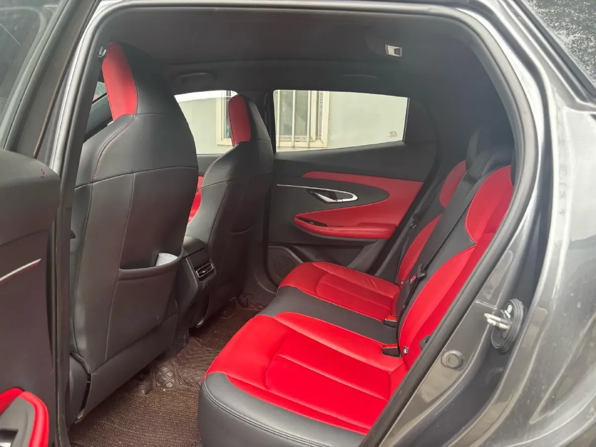 2020 ChangAn UNI-T 1.5T 180HP L4 7DCT,autocango,china used car exporter,china ev exporter,chinese used car exporter,chinese used ev exporter