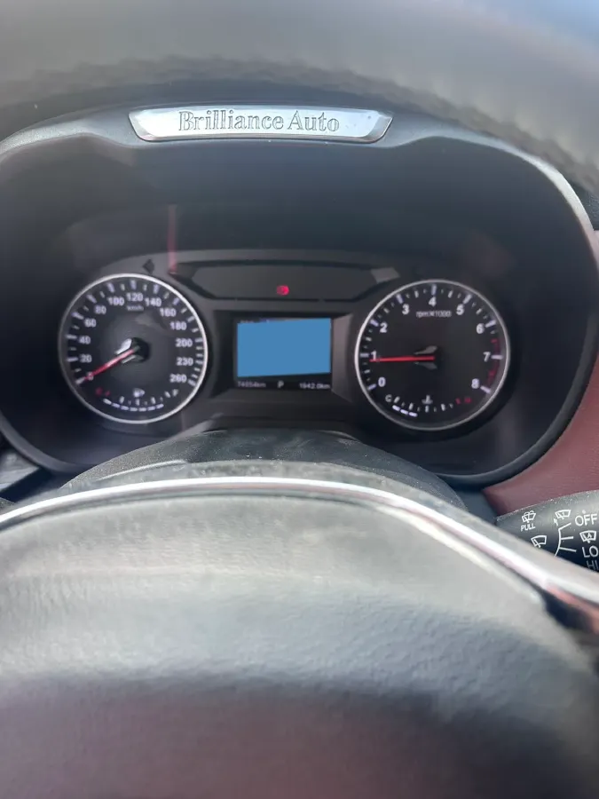 2018 Brilliance Auto V6 1.5T 150HP L4 7DCT,autocango,china used car exporter,china ev exporter,chinese used car exporter,chinese used ev exporter