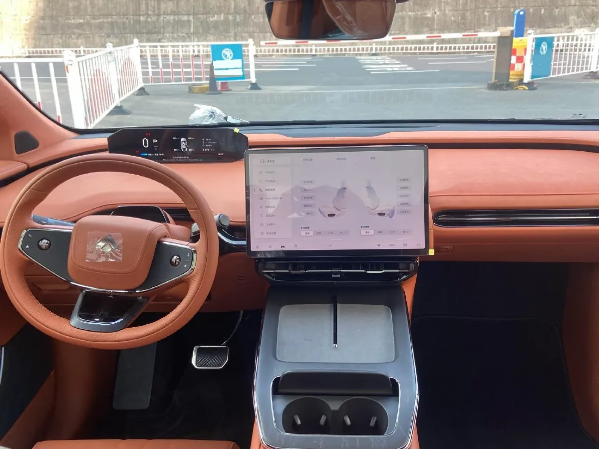 2025 HYPTEC HT BEV,autocango,china used car exporter,china ev exporter,chinese used car exporter,chinese used ev exporter