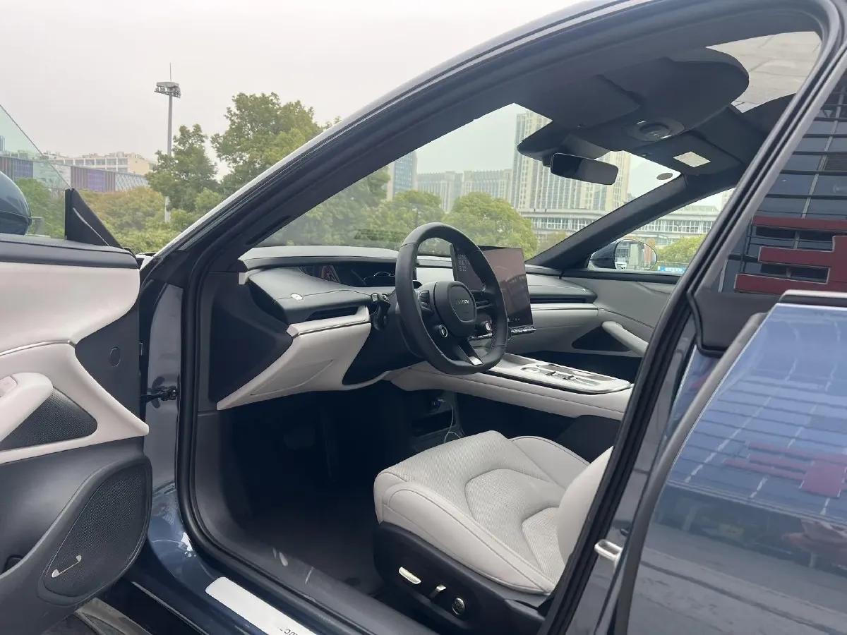 2024 MI SU7 BEV 73.6KWH,autocango,china used car exporter,china ev exporter,chinese used car exporter,chinese used ev exporter