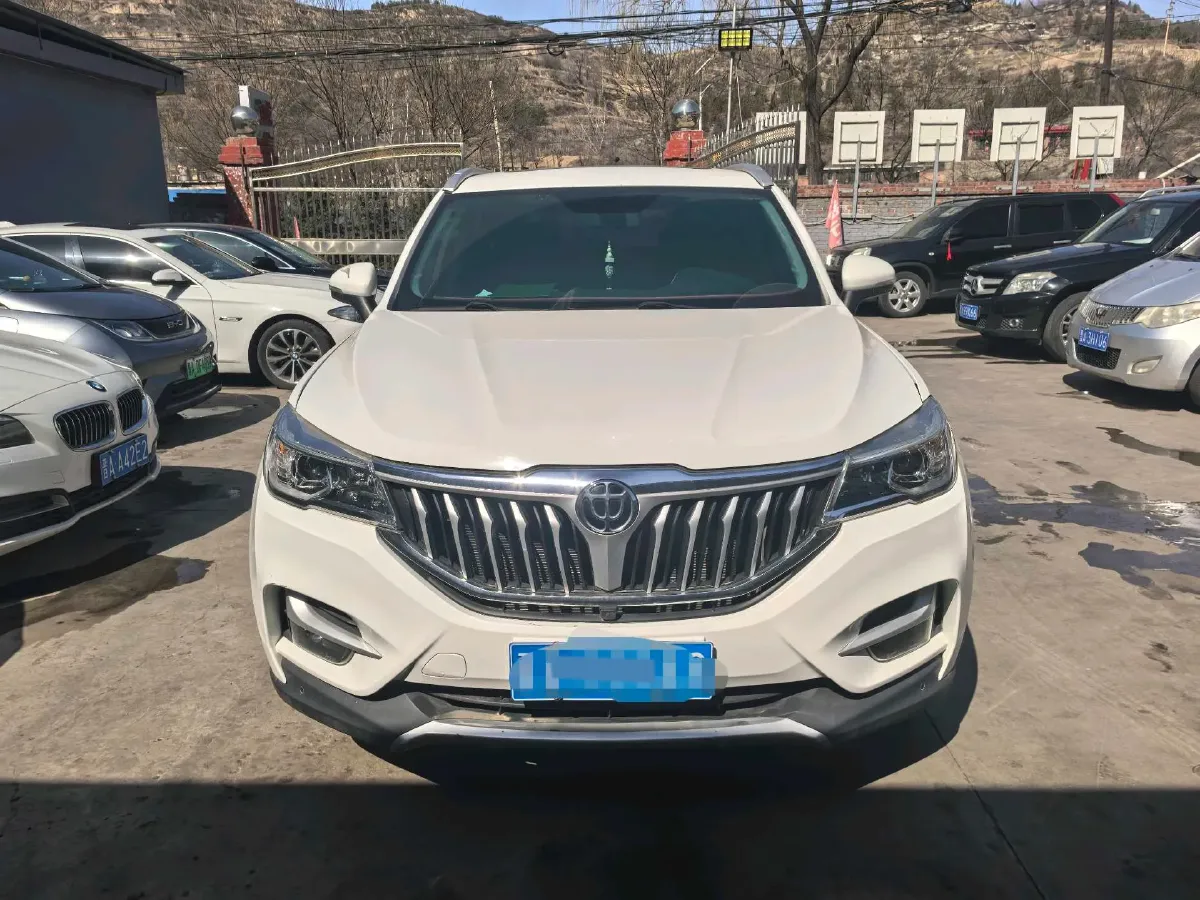 2018 Brilliance Auto V6 1.5T 150HP L4 7DCT,autocango,china used car exporter,china ev exporter,chinese used car exporter,chinese used ev exporter