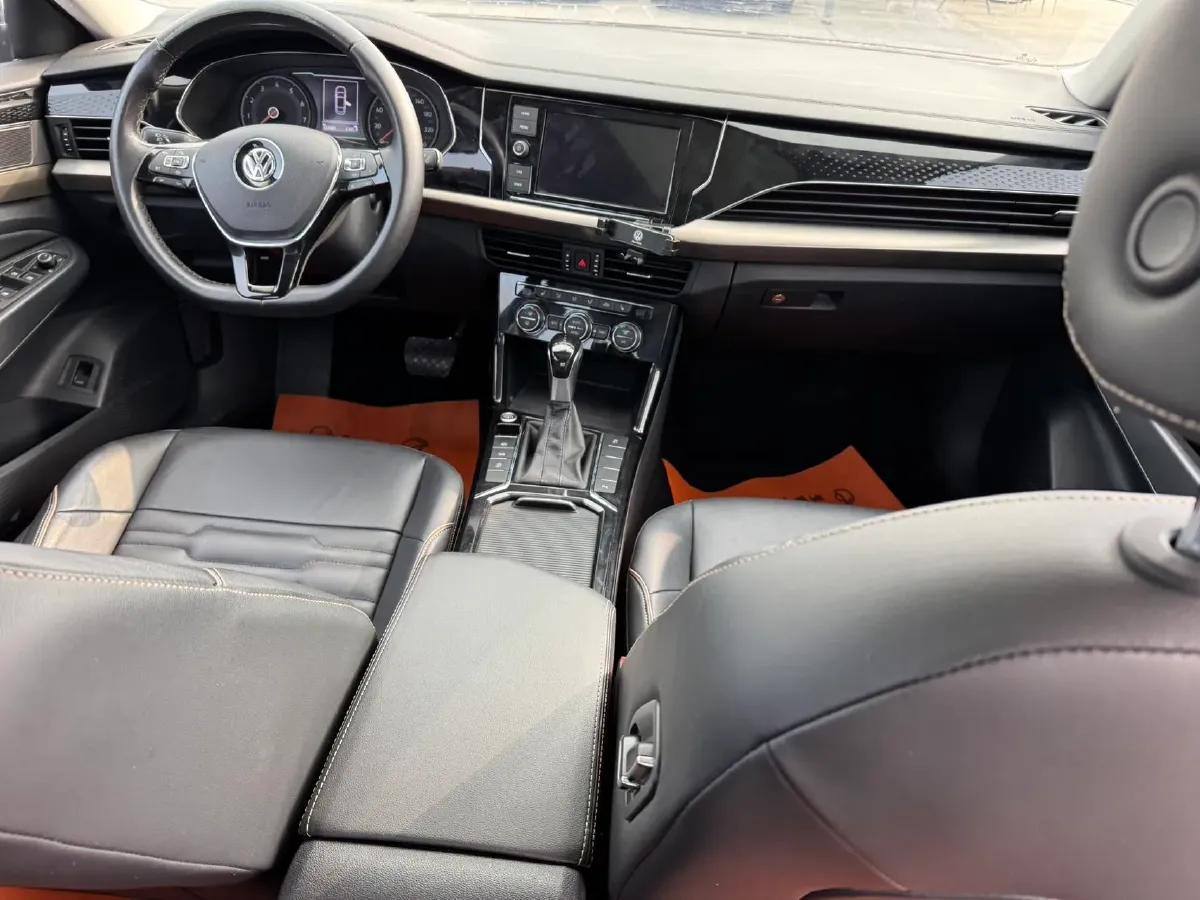 2019 Skoda Kodiak 2.0T 186HP L4 7DCT,autocango,china used car exporter,china ev exporter,chinese used car exporter,chinese used ev exporter