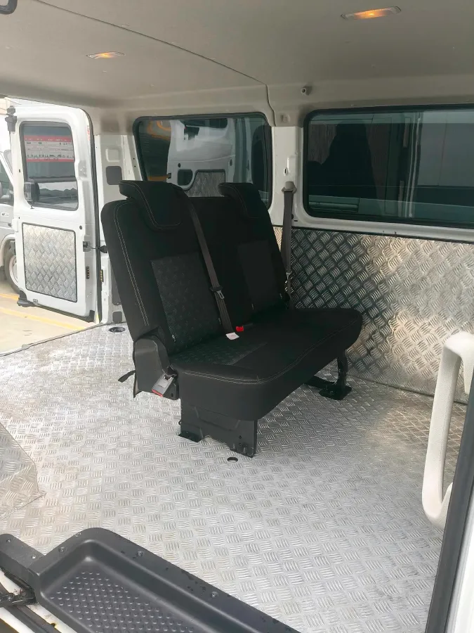 2021 MAXUS XinTu V80 2.0T 127HP L4 6MT,autocango,china used car exporter,china ev exporter,chinese used car exporter,chinese used ev exporter