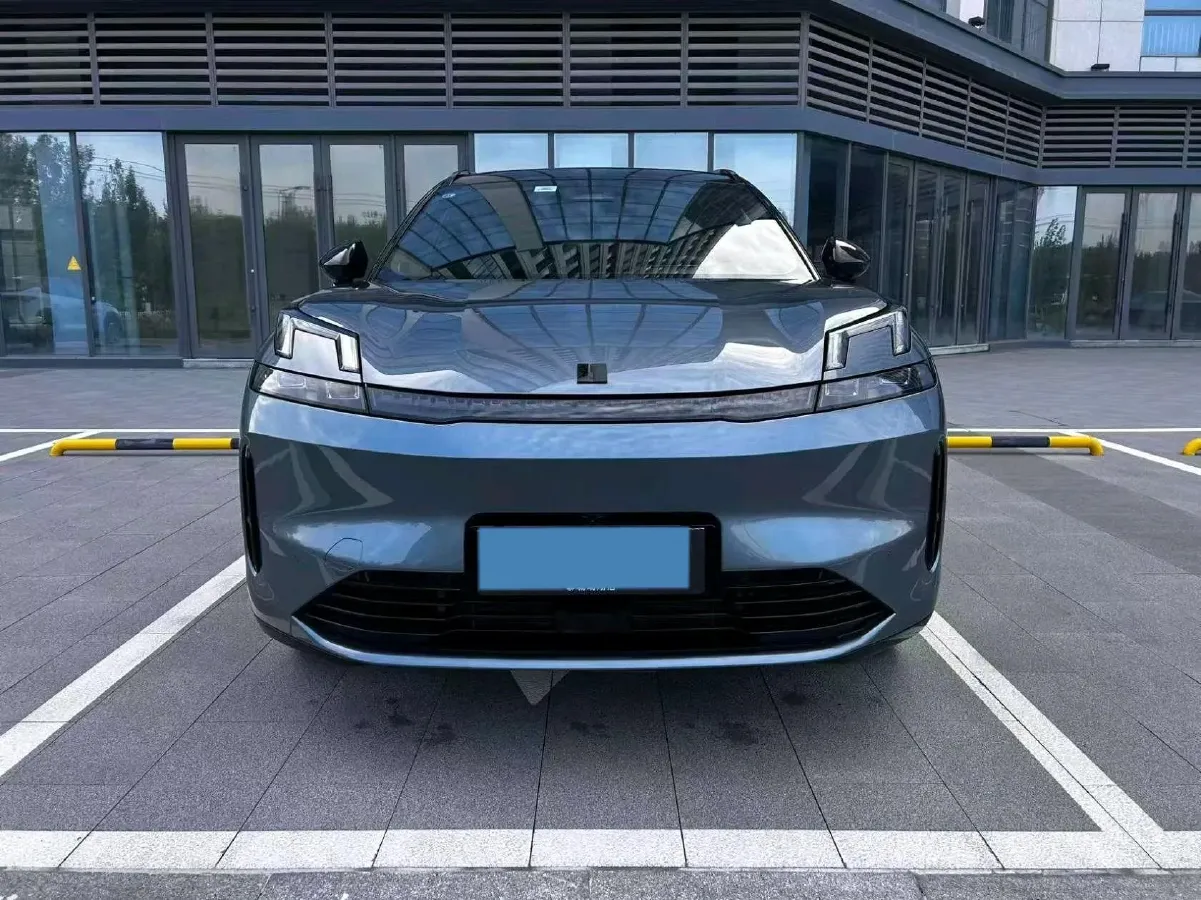 2025 LYNK&CO 08 EM-P 1.5T 163HP L4 3DHT PHEV 39.6KWH,autocango,china used car exporter,china ev exporter,chinese used car exporter,chinese used ev exporter