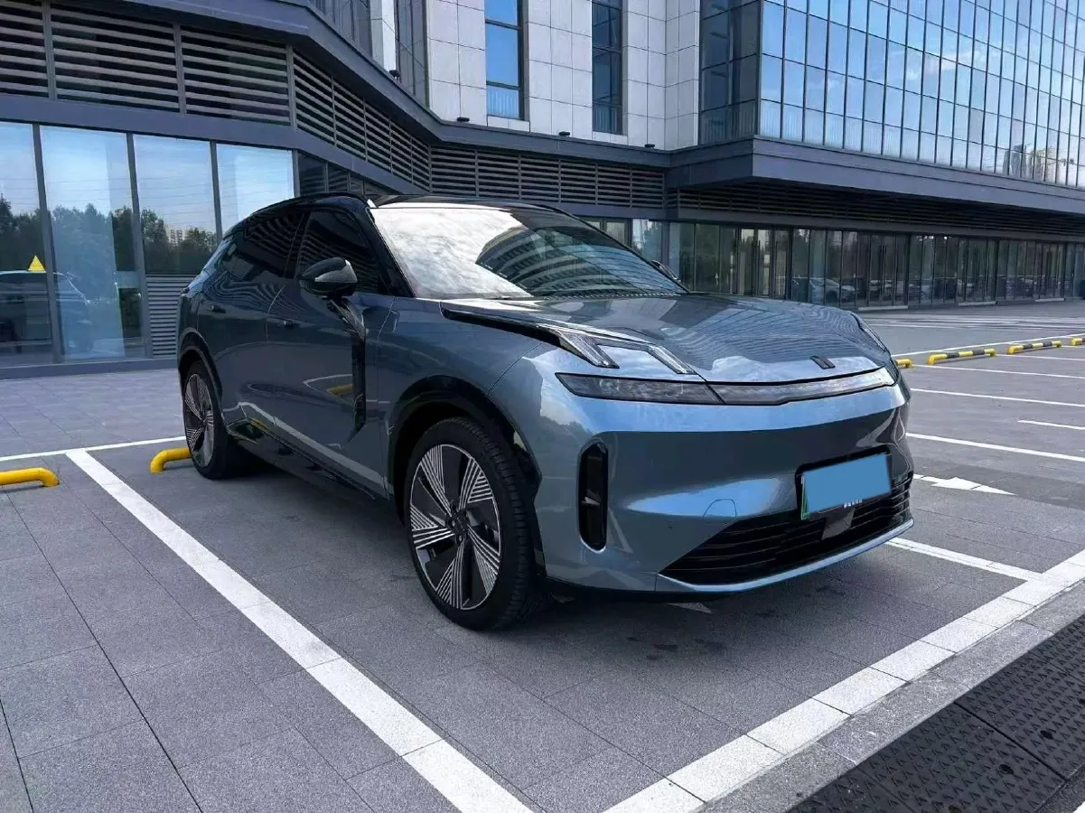2025 LYNK&CO 08 EM-P 1.5T 163HP L4 3DHT PHEV 39.6KWH,autocango,china used car exporter,china ev exporter,chinese used car exporter,chinese used ev exporter