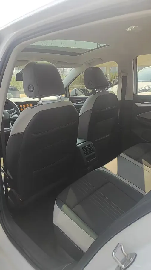 2021 Volkswagen Golf 1.4T 150HP L4 7DCT,autocango,china used car exporter,china ev exporter,chinese used car exporter,chinese used ev exporter