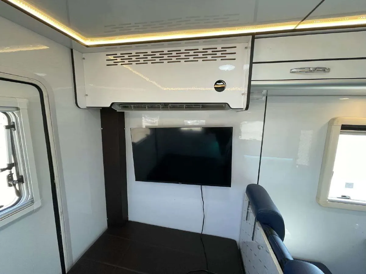 2022 ChangAn FengJing RV 2.4T 211HP L4 6AT,autocango,china used car exporter,china ev exporter,chinese used car exporter,chinese used ev exporter