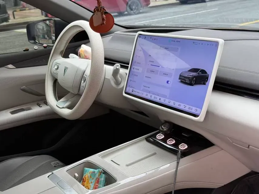 2025 Deepal L07 BEV 56.12KWH,autocango,china used car exporter,china ev exporter,chinese used car exporter,chinese used ev exporter