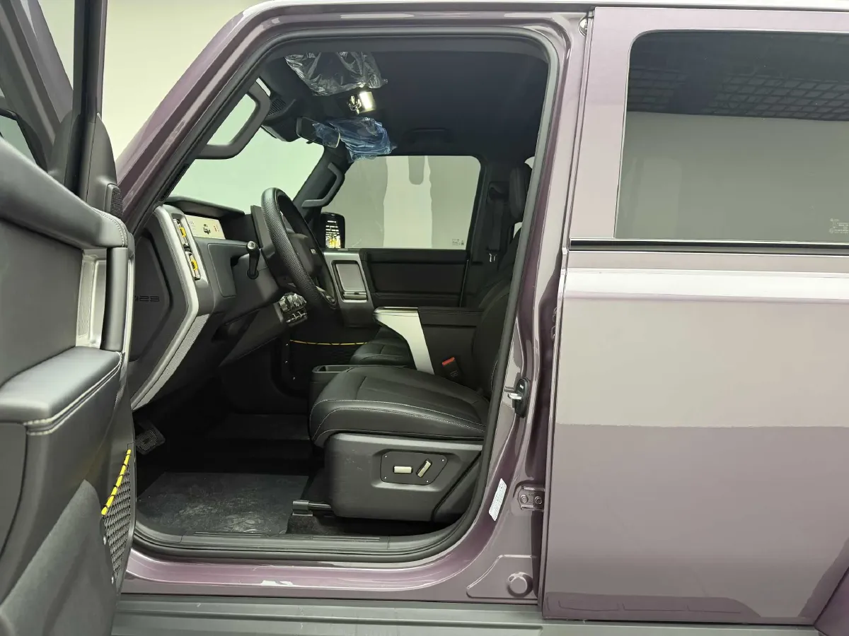 2025 Yufeng Auto Golden Warehouse BEV,autocango,china used car exporter,china ev exporter,chinese used car exporter,chinese used ev exporter