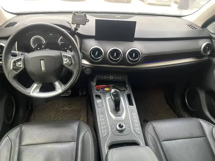 2018 WEY VV6 2.0T 197HP L4 7DCT,autocango,china used car exporter,china ev exporter,chinese used car exporter,chinese used ev exporter