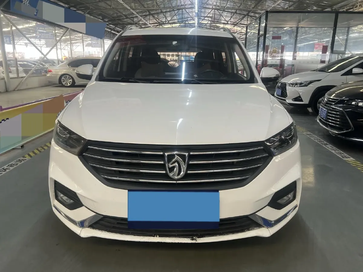 2018 BaoJun 360 1.5L 112HP L4 6MT,autocango,china used car exporter,china ev exporter,chinese used car exporter,chinese used ev exporter