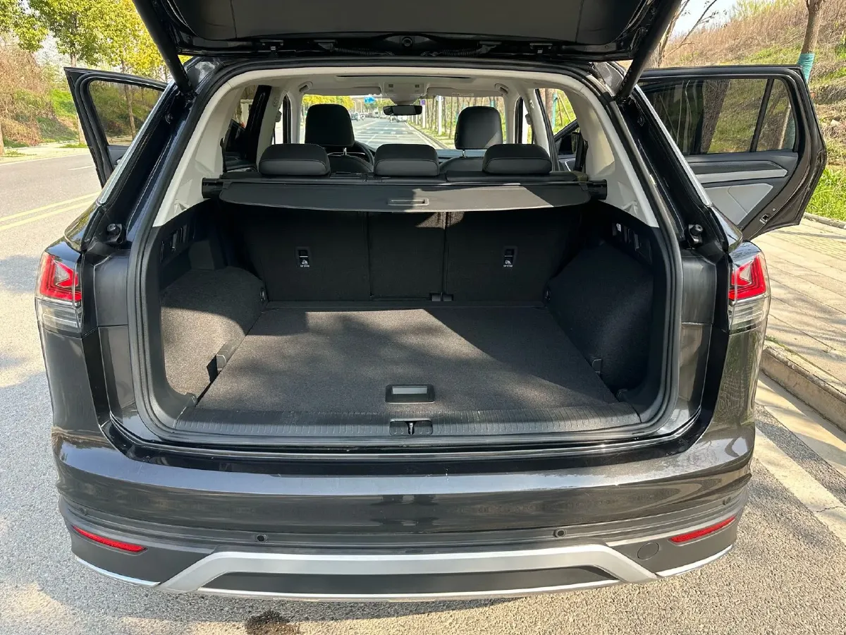 2023 Volkswagen Tayron 1.4T 150HP L4 7DCT,autocango,china used car exporter,china ev exporter,chinese used car exporter,chinese used ev exporter