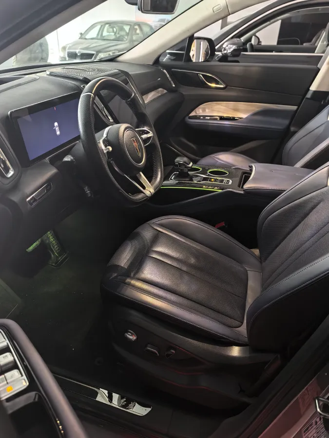 2023 HongQi HS3 2.0T 252HP L4 8AT,autocango,china used car exporter,china ev exporter,chinese used car exporter,chinese used ev exporter