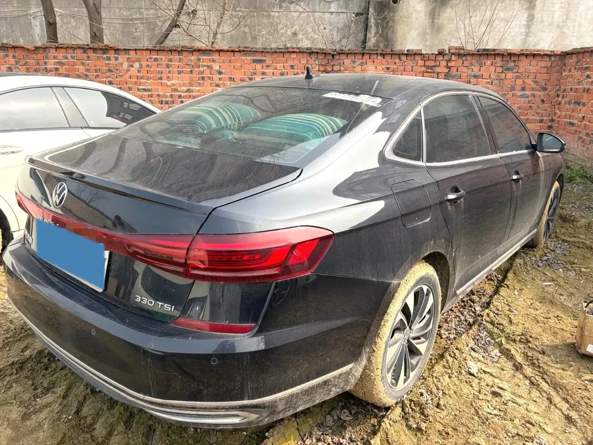 2023 Volkswagen Passat 2.0T 186HP L4 7DCT,autocango,china used car exporter,china ev exporter,chinese used car exporter,chinese used ev exporter