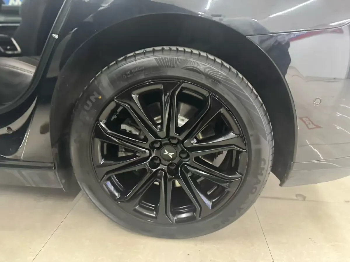 2022 Xpeng P7 BEV 83.1KWH,autocango,china used car exporter,china ev exporter,chinese used car exporter,chinese used ev exporter