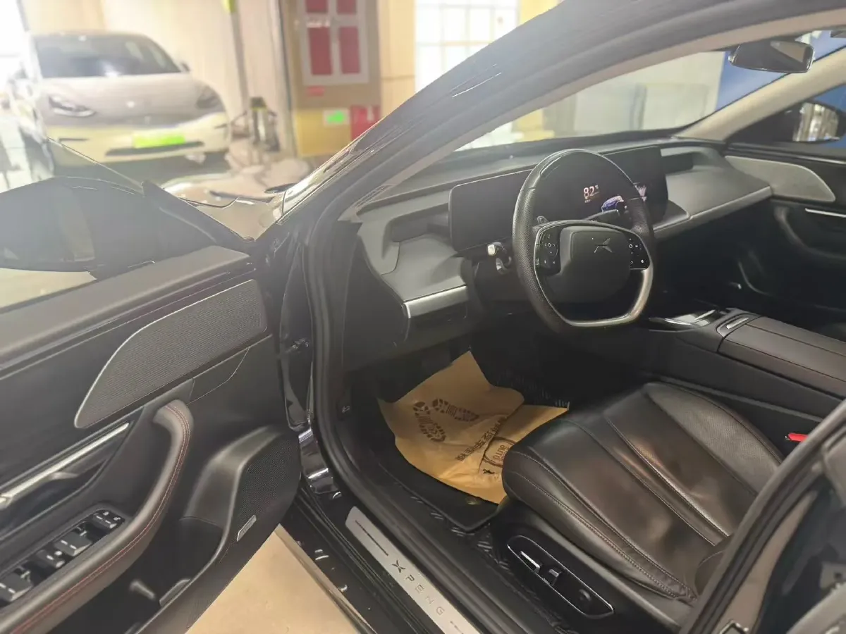 2022 Xpeng P7 BEV 83.1KWH,autocango,china used car exporter,china ev exporter,chinese used car exporter,chinese used ev exporter